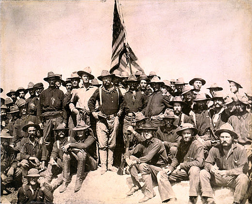 Photo de l'armée américaine en uniforme lors du conflit hispano-américain.